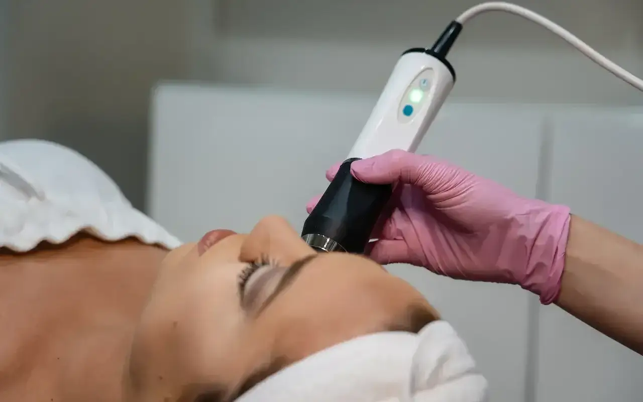5 Benefits of Choosing Medical Spa Services Over Traditional Spas