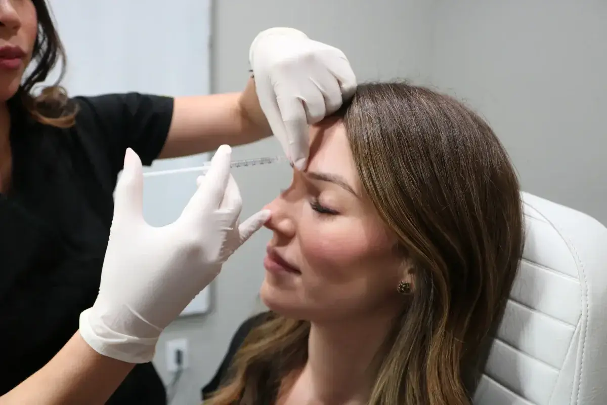 HOW DOES BOTOX WORK?
