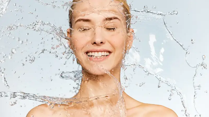 How Does Water Help Skin? The Skincare Secret to NEVER Ignore